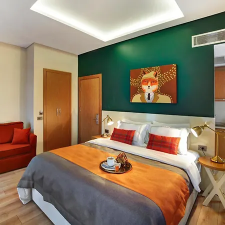 The Fox Szálloda 4*