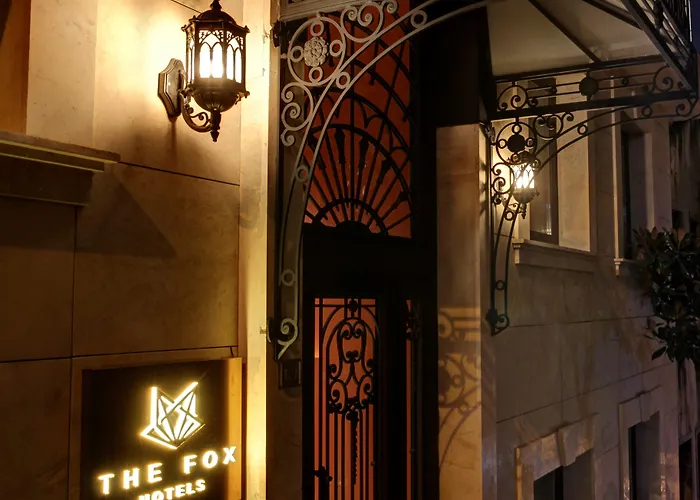 Hotel The Fox 4*