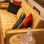 酒店 The Fox 4*