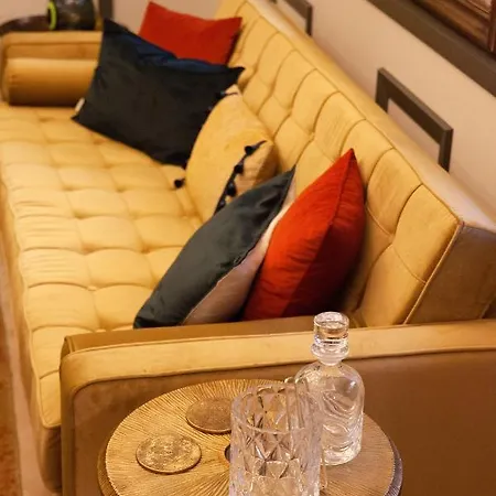 Hotel The Fox 4*